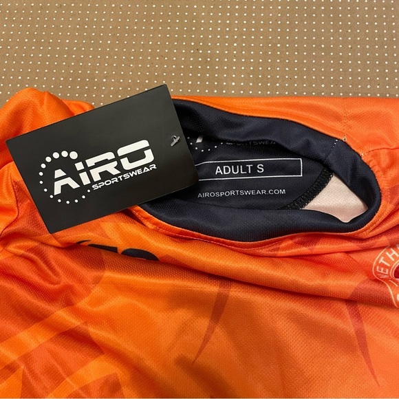 Orange Men's Netherlands Soccer team Jersey Size Medium - Picture 8 of 8